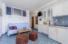 FerienhausKroatien - : Apartments Hope (Dugi Rat) - One-Bedroom Apartment