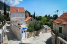 FerienhausKroatien - : Villa Balarin - Five Bedroom Holiday Home with Ter