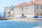 Holiday homeCroatia - Eastern Croatia: Villa Balarin - Five Bedroom Holiday Home with Ter