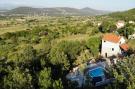 FerienhausKroatien - : Holiday home Jadrić - Holiday home with  Pool