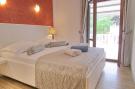 FerienhausKroatien - : Villa Mirosa-Quadruple Room with Terrace ( 1 )