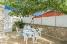 FerienhausKroatien - : Holiday Home Neda-Three Bedroom Holiday Home with 