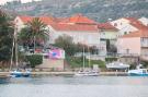 Holiday homeCroatia - Eastern Croatia: Seaside Apartment Franica-Two Bedroom Apartment wi