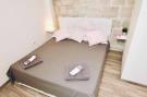 Holiday homeCroatia - Eastern Croatia: Dalmatian White Shell Apartment- Two Bedroom Apart