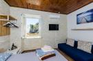 Holiday homeCroatia - Eastern Croatia: Rooms City Central Old Town - Triple Rom with Sea 