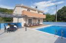 FerienhausKroatien - : Villa Tomic - Four-Bedroom Villa with Private Pool