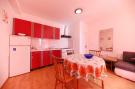 FerienhausKroatien - : Apartments Melita - Comfort Two Bedroom Apartment 