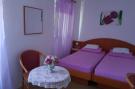 FerienhausKroatien - : Rooms Milena - Double or Twin Room with External P