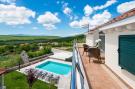 FerienhausKroatien - : Villa Miam-Four Bedroom Villa with Private Pool