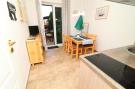 VakantiehuisKroatië - Oost Kroatië: Apartments Trstenica-Two  Bedroom Apartment with T