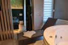 VakantiehuisKroatië - Oost Kroatië: Wellness Apartments - Studio Apartment with Terrac