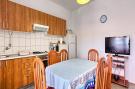 VakantiehuisKroatië - : Apartment Lucija - Three Bedroom Apartment with Ba