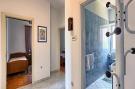 VakantiehuisKroatië - : Apartment Lucija - Three Bedroom Apartment with Ba