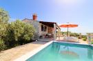 VakantiehuisKroatië - Oost Kroatië: Holiday Home Zule - One Bedroom Holiday Home with 