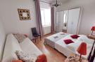 FerienhausKroatien - : Bertie's Lodge - Four Bedroom Apartment(A4)