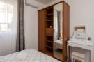 FerienhausKroatien - : Apartments Tomas- Standard One Bedroom Apartment w