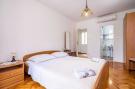 VakantiehuisKroatië - Oost Kroatië: Apartments Zarac - One Bedroom Apartment with Balc