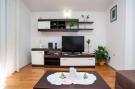 VakantiehuisKroatië - Oost Kroatië: Apartment Spalato - Three Bedroom Apartment with T