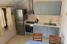 VakantiehuisKroatië - Oost Kroatië: Apartments Nives  - Three Bedroom Apartment with T