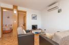 FerienhausKroatien - : Apartments Lilly - Two Bedroom Apartment with Terr