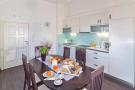 FerienhausKroatien - : 4B Apartments - One Bedroom Apartment with Terrace