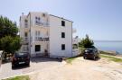 FerienhausKroatien - : Apartments Bandalo - One Bedroom Apartment with Ba