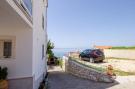 FerienhausKroatien - : Apartments Bandalo - One Bedroom Apartment with Ba