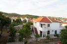 FerienhausKroatien - : Apartments Paula - One Bedroom Apartment with Terr