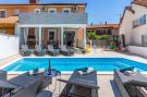 FerienhausKroatien - : Holiday Home Melani Vita - Four Bedroom Villa with