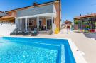 FerienhausKroatien - : Holiday Home Melani Vita - Four Bedroom Villa with