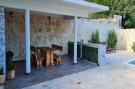 VakantiehuisKroatië - Oost Kroatië: Holiday Home Mico - Three Bedroom Holiday Home wit