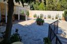 VakantiehuisKroatië - Oost Kroatië: Holiday Home Mico - Three Bedroom Holiday Home wit