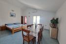 FerienhausKroatien - : Apartments Robi - Two Bedroom Apartment with Terra