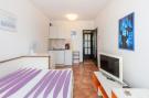 FerienhausKroatien - : Apartments Ilija Njavro - Studio Apartment with Ba