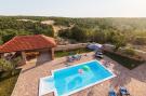 VakantiehuisKroatië - Oost Kroatië: Apartments Mistral - Three Bedroom Apartment with 