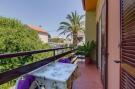 VakantiehuisKroatië - Oost Kroatië: Apartment Blamax - Three Bedroom Apartment with Te