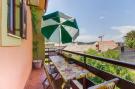 VakantiehuisKroatië - Oost Kroatië: Apartment Blamax - Three Bedroom Apartment with Te