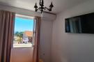 VakantiehuisKroatië - Oost Kroatië: Apartment Solvit - Three Bedroom Apartment with Te