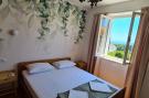 VakantiehuisKroatië - Oost Kroatië: Apartment Solvit - Three Bedroom Apartment with Te