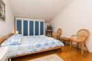 FerienhausKroatien - : Apartments Harlekin- One-Bedroom Apartment with Se