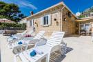 FerienhausKroatien - : Holiday Home Lungo Mare - Three Bedroom Holiday Ho