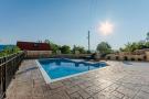 VakantiehuisKroatië - Oost Kroatië: Holiday Home Rustic - Two Bedroom Holiday Home wit