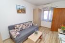 FerienhausKroatien - : Seaside Apartments Hrkać - Standard One Bedroom Ap