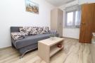 FerienhausKroatien - : Seaside Apartments Hrkać - Standard One Bedroom Ap