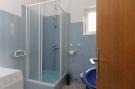 FerienhausKroatien - : Apartment Perina - Comfort Two Bedroom Apartment w