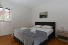 FerienhausKroatien - : Apartment Perina - Comfort Two Bedroom Apartment w