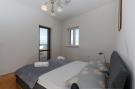 FerienhausKroatien - : Apartment Perina - Comfort Two Bedroom Apartment w