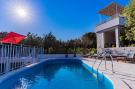 FerienhausKroatien - : Villa Vera -Three Bedroom Villa with Swimming pool