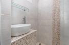 VakantiehuisKroatië - Oost Kroatië: Apartment Brletic - Three Bedroom Apartment with T