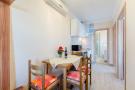 FerienhausKroatien - : Apartments Fidelis - One Bedroom Apartment with Te